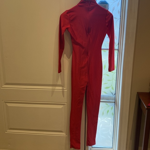 Red long sleeved stretchy body suit size Medium - Picture 2 of 6